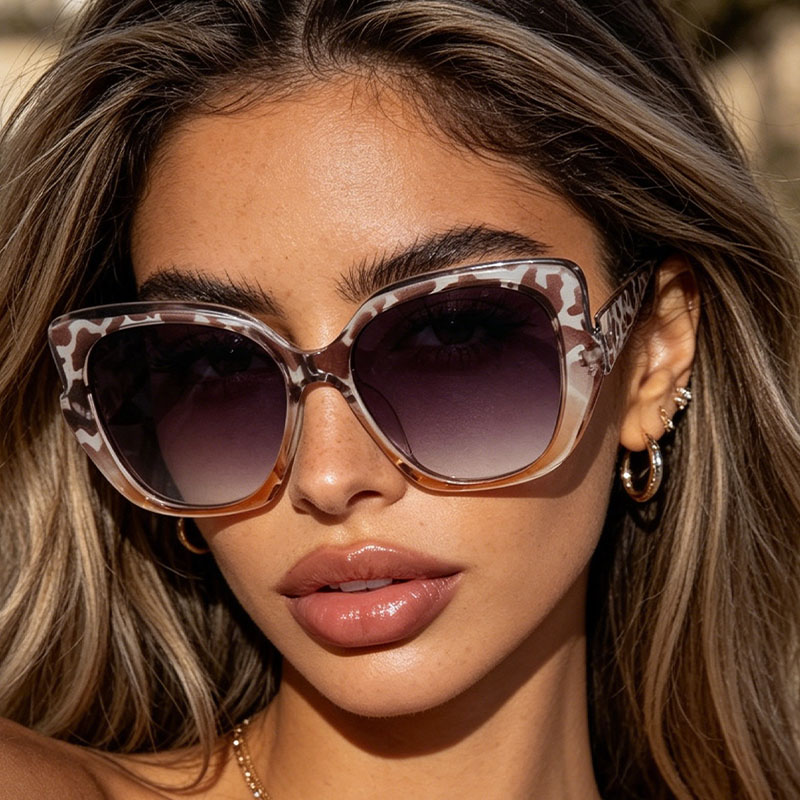 1Pc Niche Trendy Brand Pink Le - Streetwear Brand Photography review and price